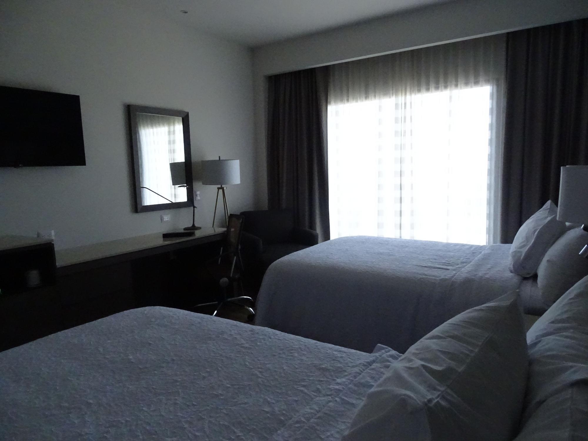 Hampton Inn By Hilton Celaya Селая Екстериор снимка