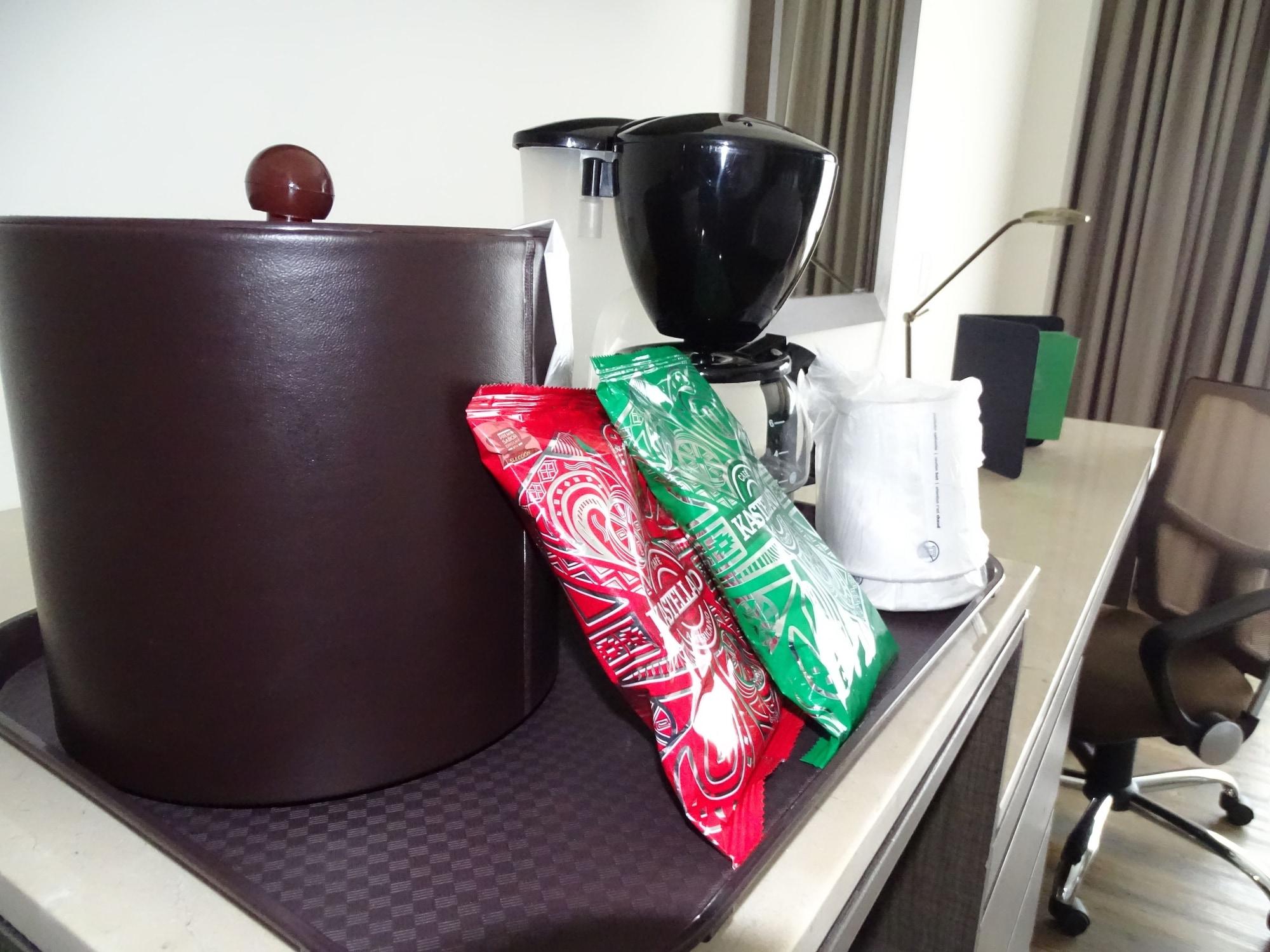 Hampton Inn By Hilton Celaya Селая Екстериор снимка